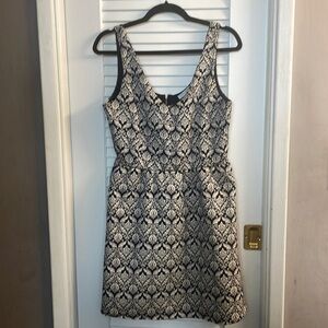 Jun & Ivy Brocade Damask Navy/Gold Fit&Flair Dress w/Accent Back Zipper -Medium